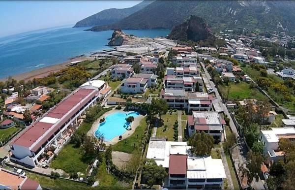 Menichetta 4 Posti Bilo Con Piscina Gratuita Dall' 11 Luglio Al 31 Agosto Вулкано Экстерьер фото