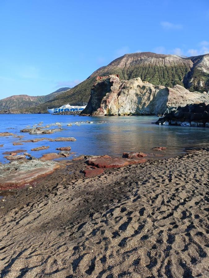 Menichetta 4 Posti Bilo Con Piscina Gratuita Dall' 11 Luglio Al 31 Agosto Вулкано Экстерьер фото